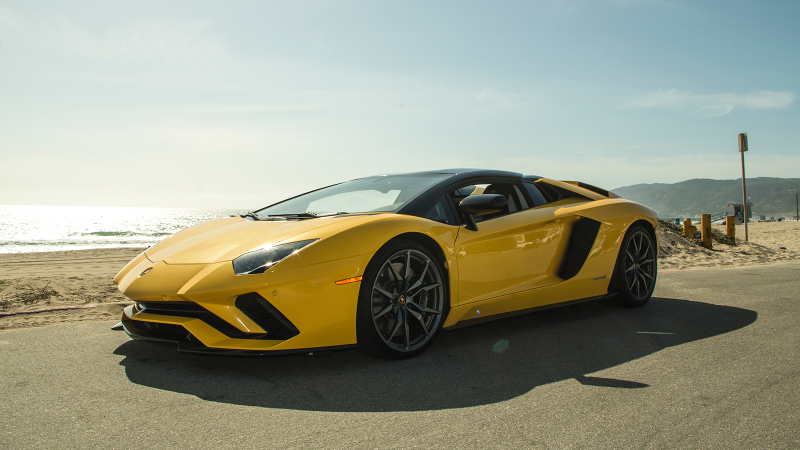 Illustration for article titled The $460,000 740 HP Lamborghini Aventador S Is Barely A Car